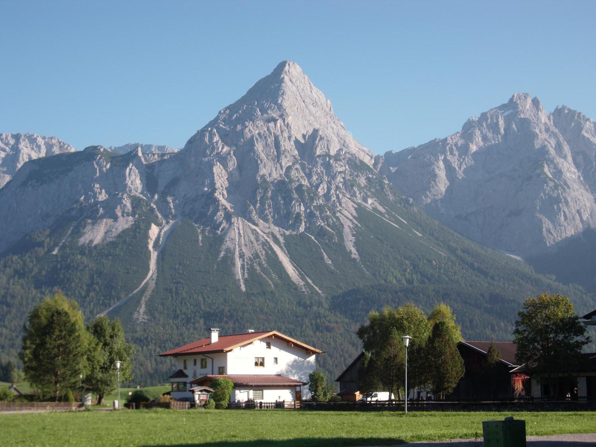 Bed and Breakfast Haus Bergkranz Lermoos Exterior foto